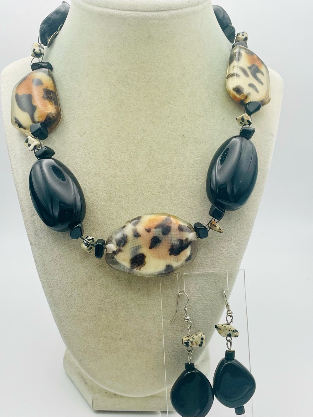 JS Collections Black and Tan Leopard Bead Necklace with Matching Drop Earrings.